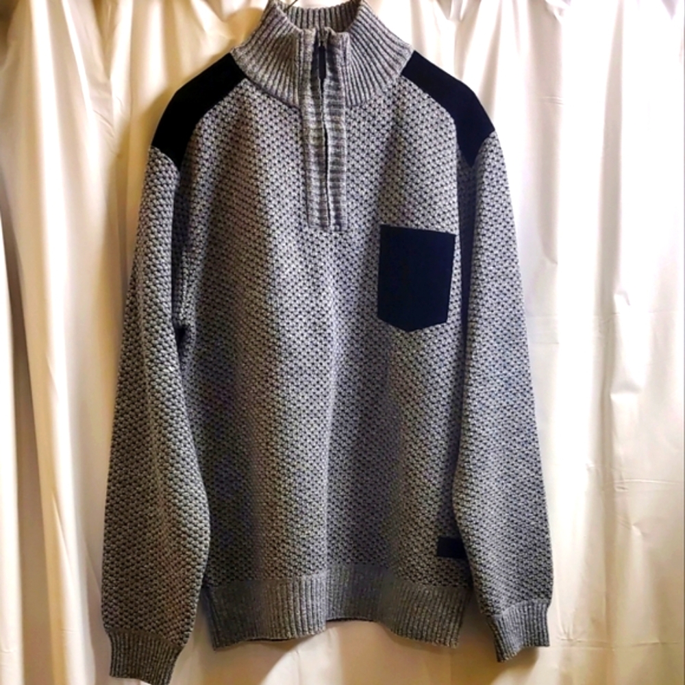 BRAND NEW MEN'S SWEATER  XL